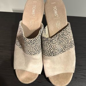 Tom’s Leopard Print